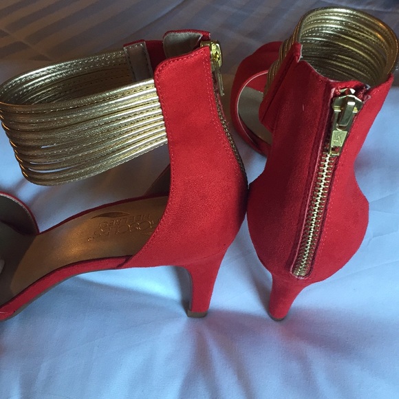 👠Beautiful Aerosoles Back Zip Shoes👠 - Picture 5 of 8